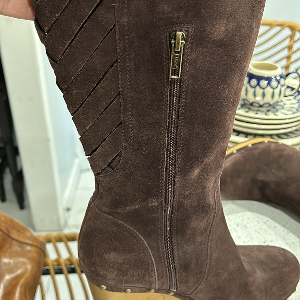 UGG Australia Women's Rumer Weave Brown Suede Leather Tall Clog Boot - Size 9 - Picture 7 of 12